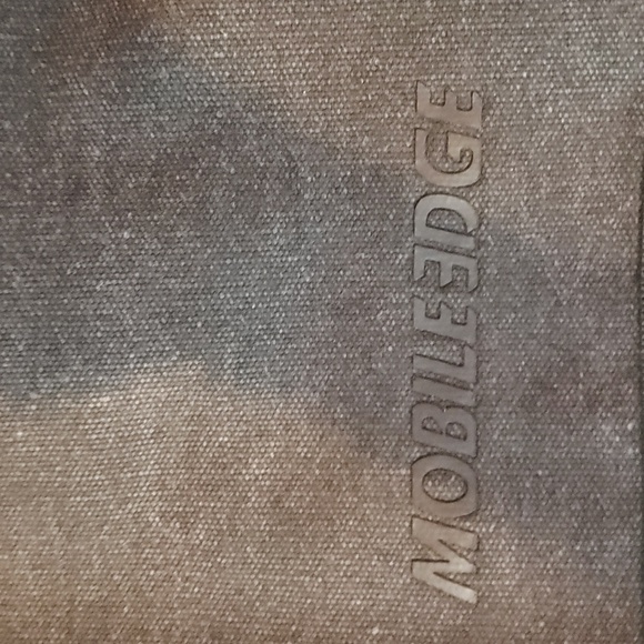 FF 💘🖤💘BRAND NEW MOBILE EDGE BLACK/GRAY 17.3" ECO-FRIENDLY LAPTOP MESSENGER - Picture 16 of 16